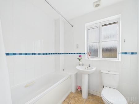 3 bedroom Terraced House to let in Fieldfare Close, Stowmarket, IP14