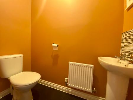 2 bedroom Terraced House to let in Blake Walk, Bury St Edmunds, IP32