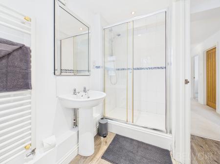 2 bedroom Apartment for sale in Newmarket Road, Bury St Edmunds, IP33