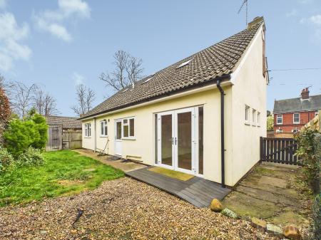 5 bedroom Detached house to let in Cornfield Road, Bury St Edmunds, IP33