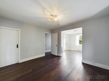 2 bedroom End of terrace house for sale in Mill Road, Bury St Edmunds, IP33