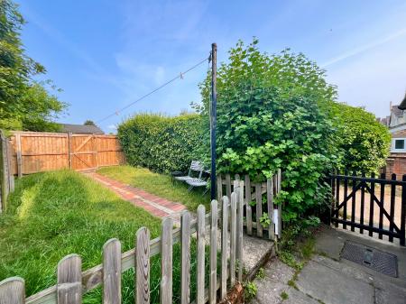 2 bedroom End of terrace house for sale in Mill Road, Bury St Edmunds, IP33