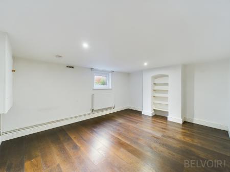 2 bedroom End of terrace house for sale in Mill Road, Bury St Edmunds, IP33