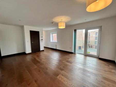 2 bedroom Flat for sale in Harland Court, Bury St Edmunds, IP32