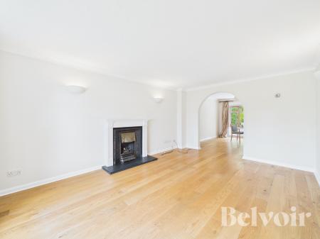 4 bedroom Detached house to let in Church Close, Colchester, CO6