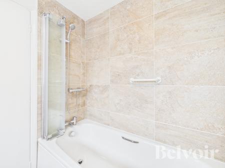 4 bedroom Detached house to let in Church Close, Colchester, CO6
