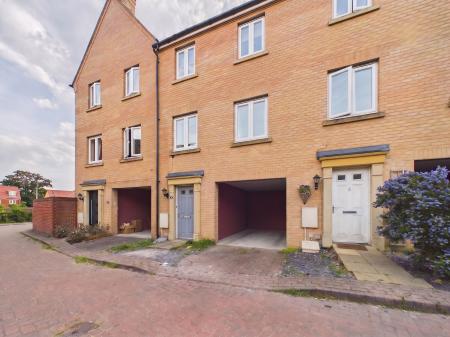 Kirk Way, Colchester, CO4
