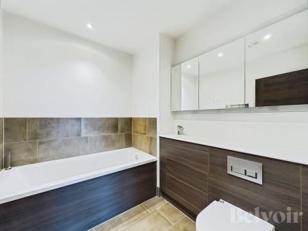 2 bedroom Apartment for sale in Harland Court, Bury St Edmunds, IP32