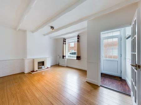 3 bedroom Terraced House to let in St Johns Place, Bury St Edmunds, IP33