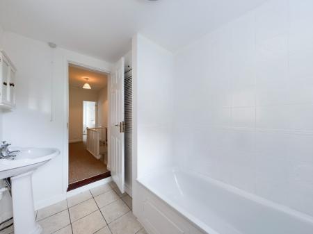 3 bedroom Terraced House to let in St Johns Place, Bury St Edmunds, IP33