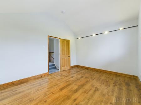 5 bedroom Detached house to let in Broadland Road, Bury St Edmunds, IP33
