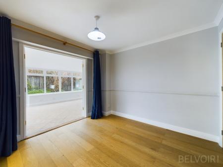 5 bedroom Detached house to let in Broadland Road, Bury St Edmunds, IP33