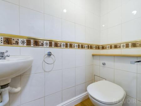 5 bedroom Detached house to let in Broadland Road, Bury St Edmunds, IP33