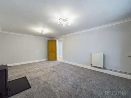 5 bedroom Detached house to let in Broadland Road, Bury St Edmunds, IP33