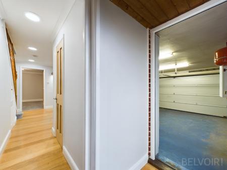 5 bedroom Detached house to let in Broadland Road, Bury St Edmunds, IP33