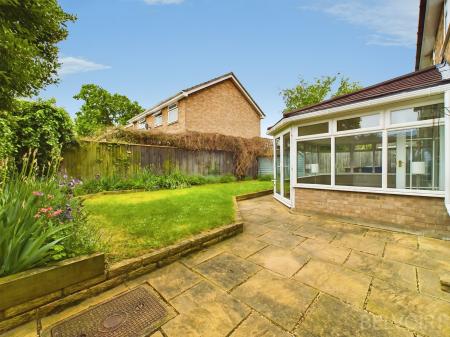 5 bedroom Detached house to let in Broadland Road, Bury St Edmunds, IP33