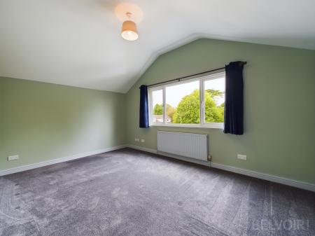 5 bedroom Detached house to let in Broadland Road, Bury St Edmunds, IP33