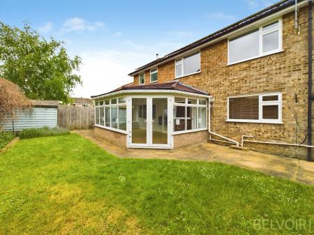 5 bedroom Detached house to let in Broadland Road, Bury St Edmunds, IP33