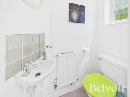 3 bedroom Semi-detached house to let in Drovers Avenue, Moreton Hall, Bury St Edmunds, IP32
