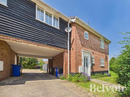 3 bedroom Semi-detached house to let in Drovers Avenue, Moreton Hall, Bury St Edmunds, IP32