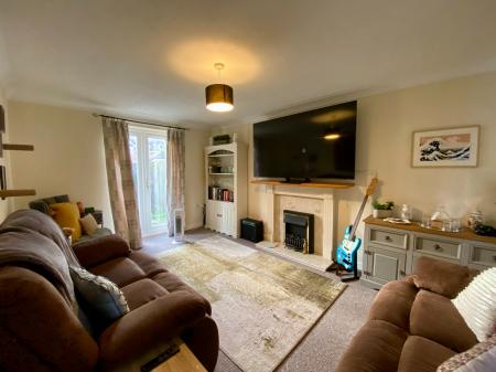 3 bedroom Terraced House to let in Fen Way, Bury St Edmunds, IP33