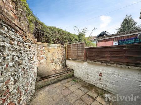 2 bedroom Terraced House to let in Garland Street, Bury St Edmunds, IP33