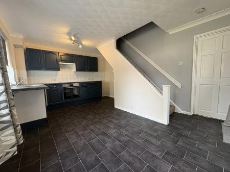 2 bedroom Semi-detached house to let in Winthrop Road, Bury St Edmunds, IP33
