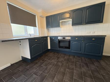 2 bedroom Semi-detached house to let in Winthrop Road, Bury St Edmunds, IP33