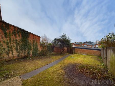 3 bedroom Semi-detached house to let in Mayfield Road, Bury St Edmunds, IP33