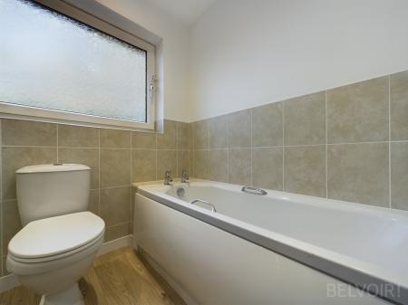 3 bedroom Semi-detached house to let in Mayfield Road, Bury St Edmunds, IP33