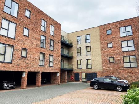1 bedroom Apartment to let in Harland Court, Bury St Edmunds, IP32