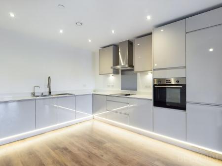 1 bedroom Flat to let in Houghton Way, Bury St Edmunds, IP33