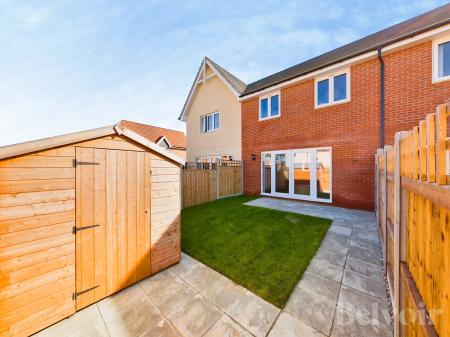 3 bedroom Terraced House for sale in Wool Road, Bury St Edmunds, IP32