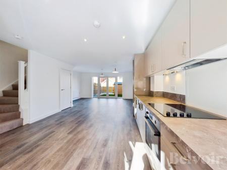 3 bedroom Terraced House for sale in Wool Road, Bury St Edmunds, IP32