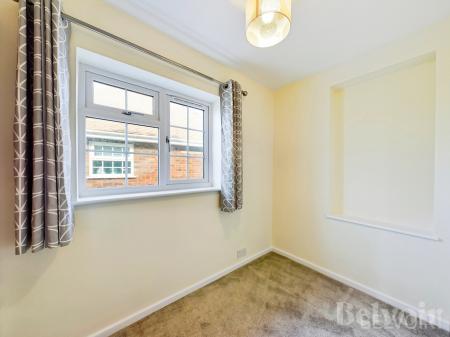 4 bedroom Semi-detached house to let in Nowton Road, Bury St Edmunds, IP33