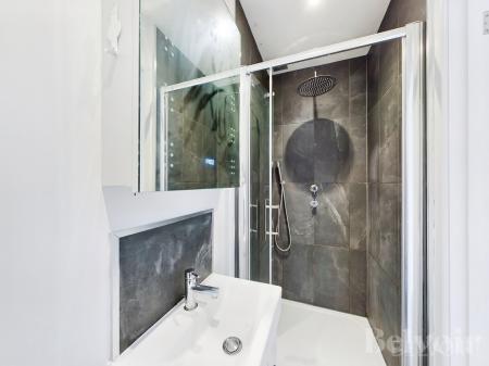 4 bedroom Semi-detached house to let in Nowton Road, Bury St Edmunds, IP33