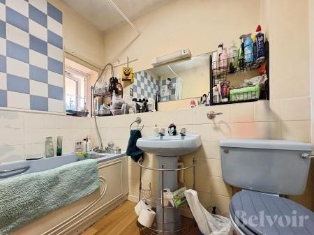 2 bedroom Flat to let in Trinity Mews, Bury St Edmunds, IP33