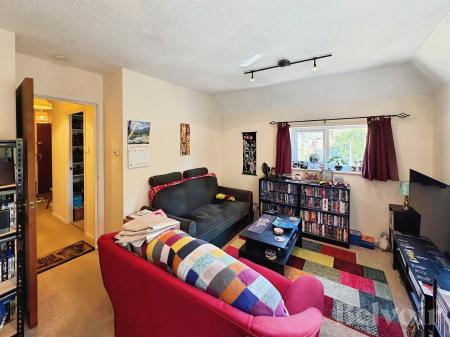 2 bedroom Flat to let in Trinity Mews, Bury St Edmunds, IP33