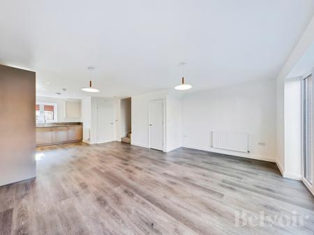 3 bedroom Terraced House to let in Wool Road, Bury St Edmunds, IP32