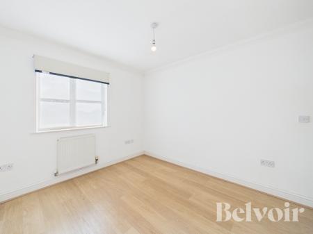 4 bedroom Town house to let in Blacksmiths Way, Elmswell, IP30