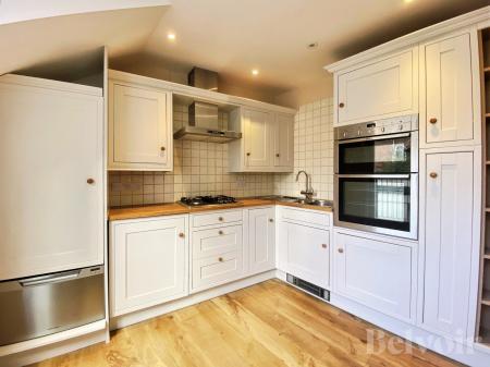 3 bedroom Apartment to let in Hatter Street, Bury St Edmunds, IP33