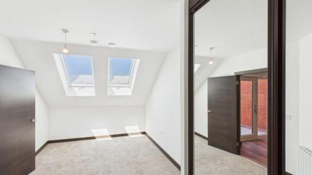 2 bedroom Flat to let in Wick Lane, Bury St Edmunds, IP33