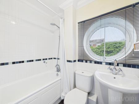 3 bedroom Terraced House for sale in Cotton Lane, Bury St Edmunds, IP33