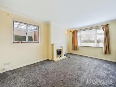 2 bedroom Detached bungalow to let in The Leys, Tostock, IP30