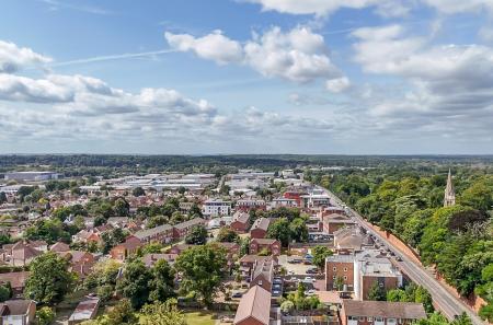 2 bedroom Flat for sale in Dorchester Court, Camberley