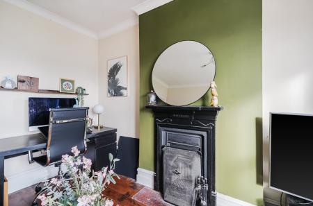 1 bedroom Flat for sale in Mytchett Road, Mytchett