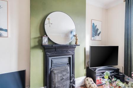 1 bedroom Flat for sale in Mytchett Road, Mytchett