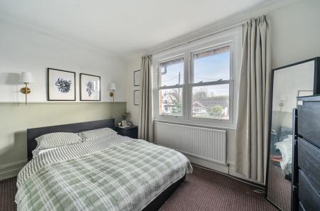 1 bedroom Flat for sale in Mytchett Road, Mytchett