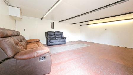 3 bedroom Detached house for sale in Bedford Avenue