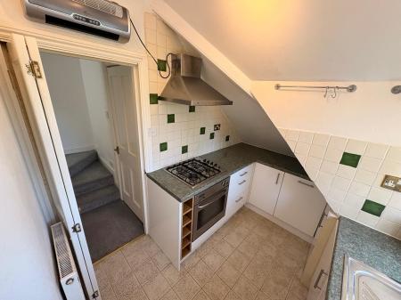 2 bedroom Flat to let in Upper Gordon Road, Camberley